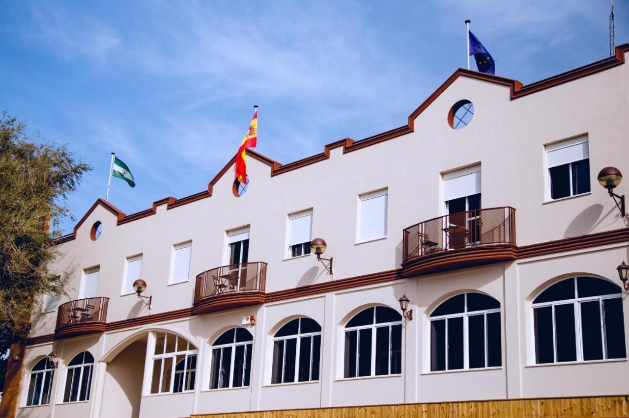 Hotel Olive Osuna Exterior photo